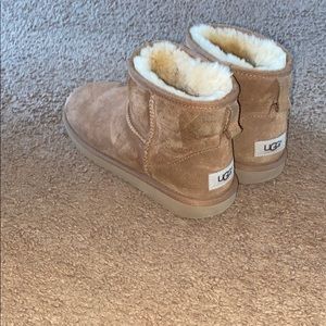 Ugg Mini